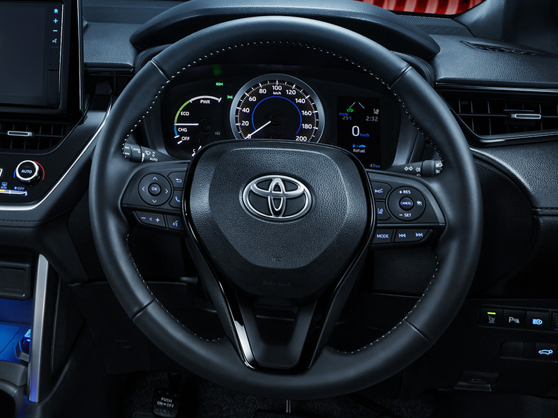 Elegant Steering Wheel with Stitch