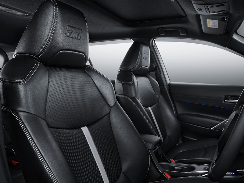 Leather Seat with GR-S Emboss Logo Headrest