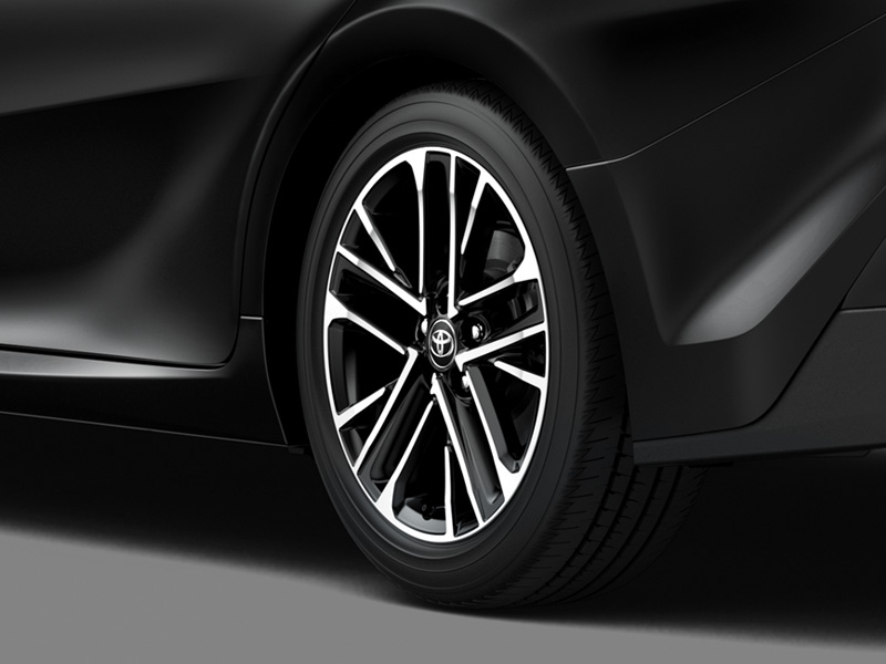 New Striking Silver 18 Alloy Wheel