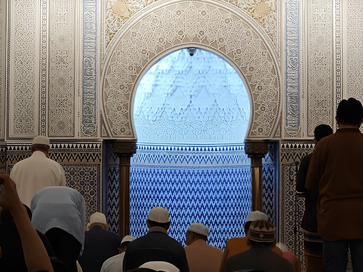 Puasa Ramadhan 2025, Jadwal, Persiapan, dan Tips Berkendara Saat Puasa