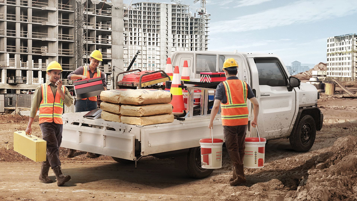 Daftar Usaha yang Siap Didukung oleh Toyota Hilux Rangga, Fungsional dan Menjangkau Pelosok Daerah, Andal di Berbagai Medan Jalan