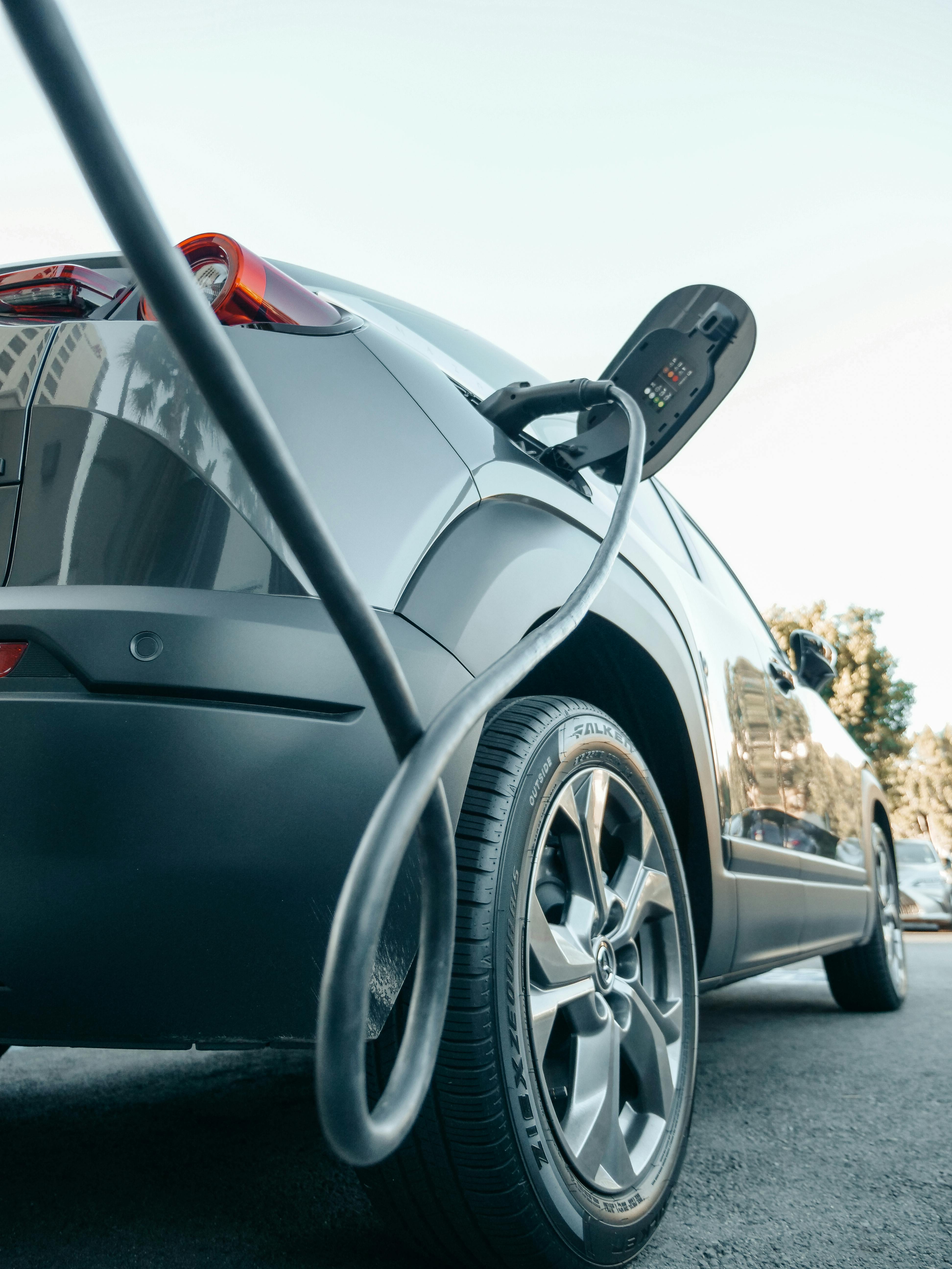 Kelebihan Mobil Listrik Dibanding Bensin! Lebih Hemat dan Ramah Lingkungan