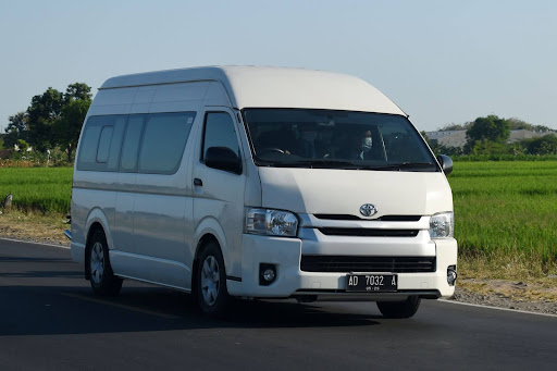 Temukan Minibus Toyota Terbaik untuk Keluarga Besar Anda