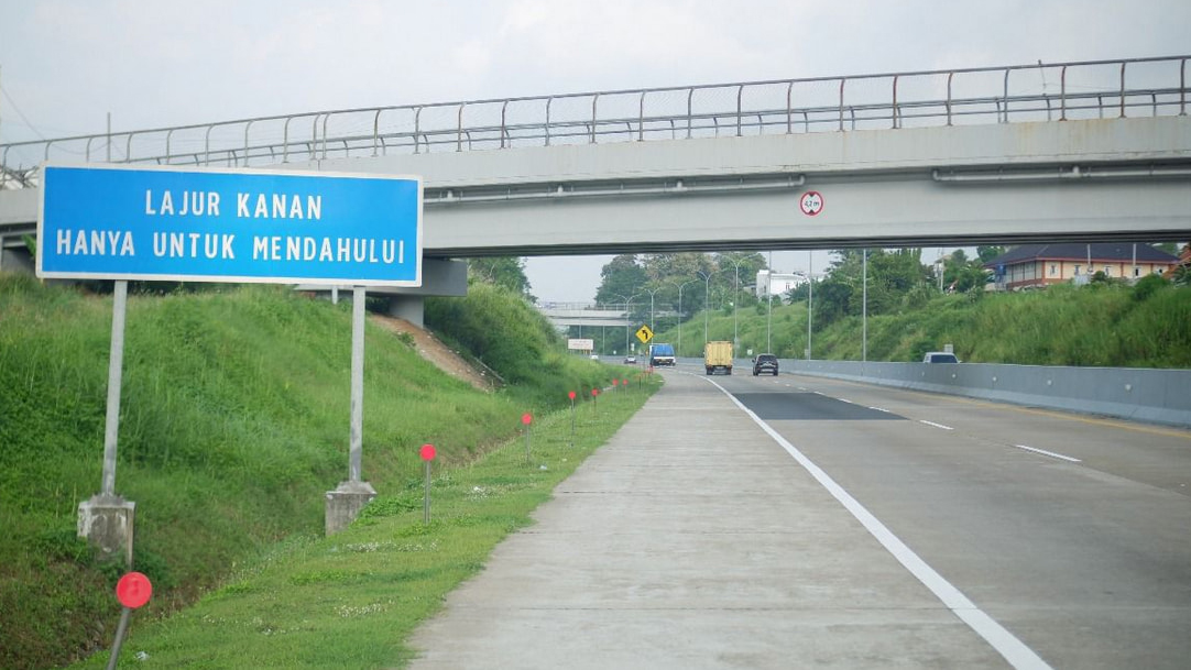 Bukan Rest Area, Paham Fungsi Utama Bahu Jalan Tol, Bisa Kena Tabrak dari Belakang Kalau Nekat Berhenti