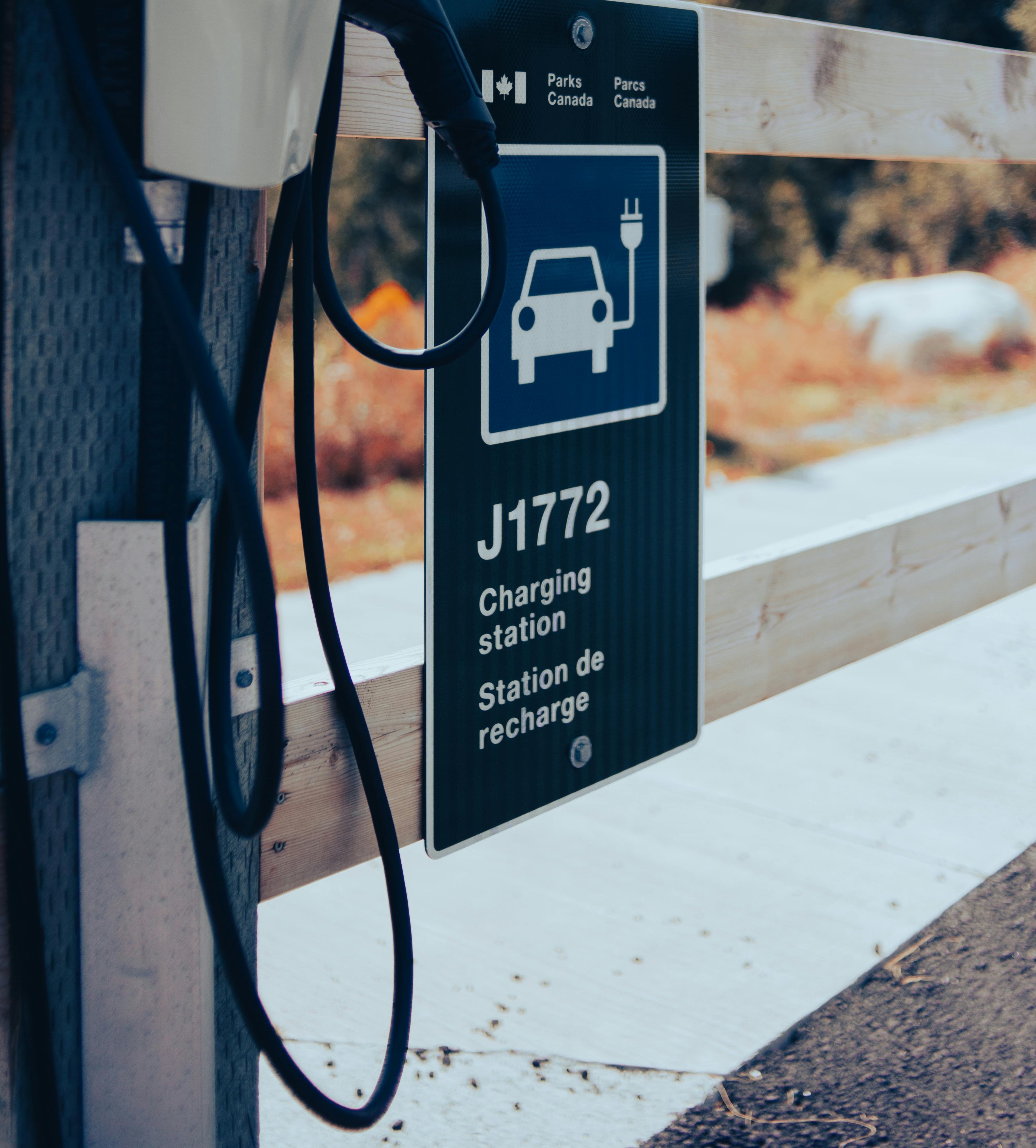 Kenapa Harus Beralih ke Mobil Listrik Toyota? Ini Jawabannya