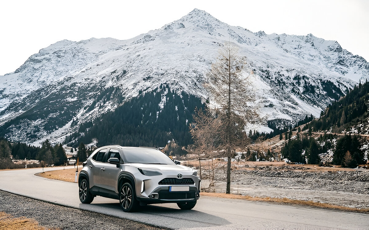 Toyota Yaris Cross Hybrid 2025 dan Varian Lengkapnya