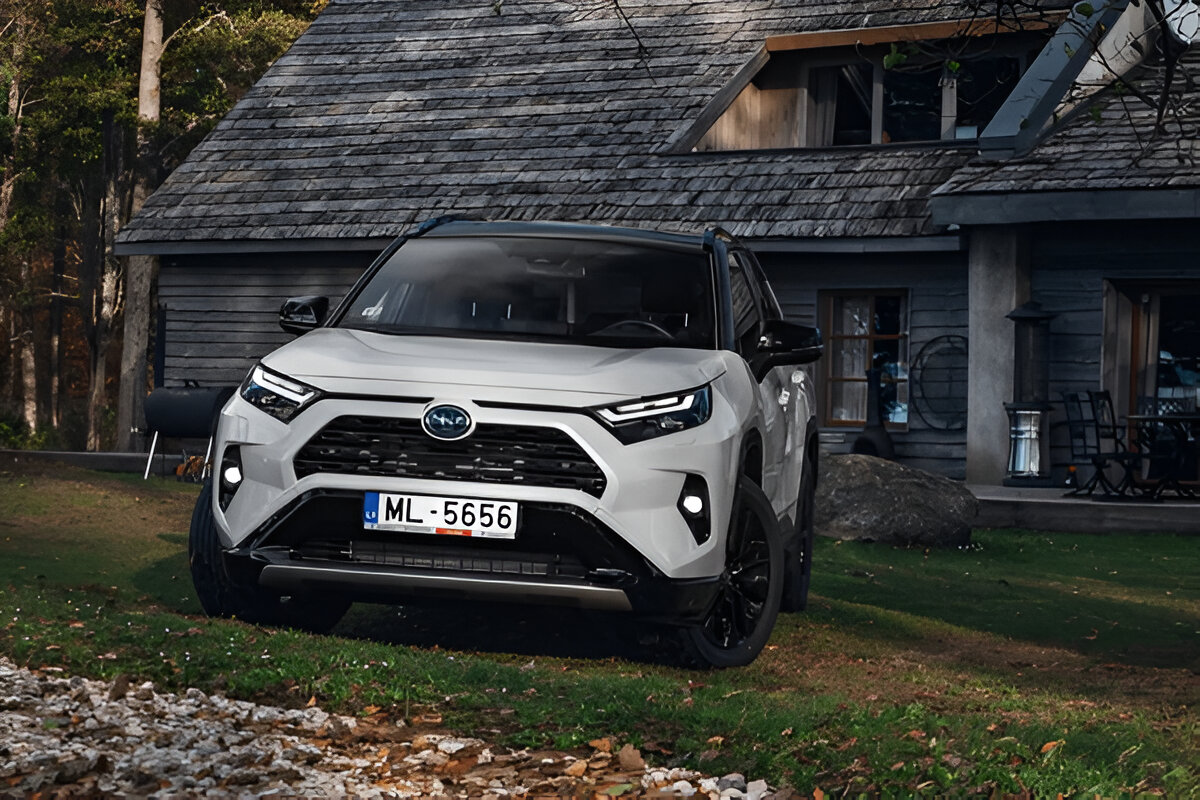 Keunikan Toyota RAV4 Hybrid, Kelebihan, dan Fitur-Fitur Unggulan