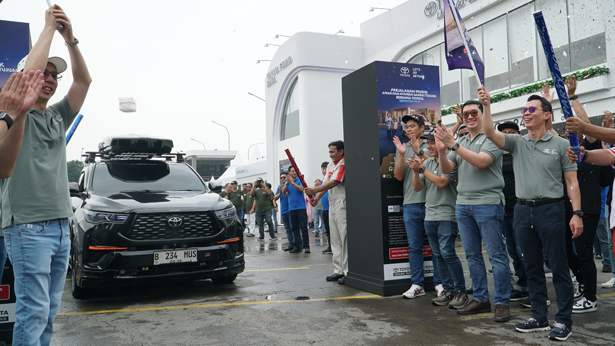 Mudik Seru Pakai Mobil Hybrid Toyota, Nyaman dan Aman di Jalan, Ditemani Toyota Posko Siaga dan Toyota Bengkel Siaga