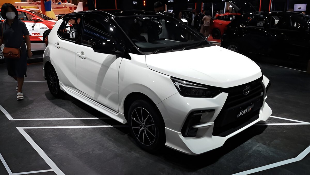 Pilihan Warna Terbaru Agya 2025 Bikin Mobil Makin Stylish dan Menarik di Jalan