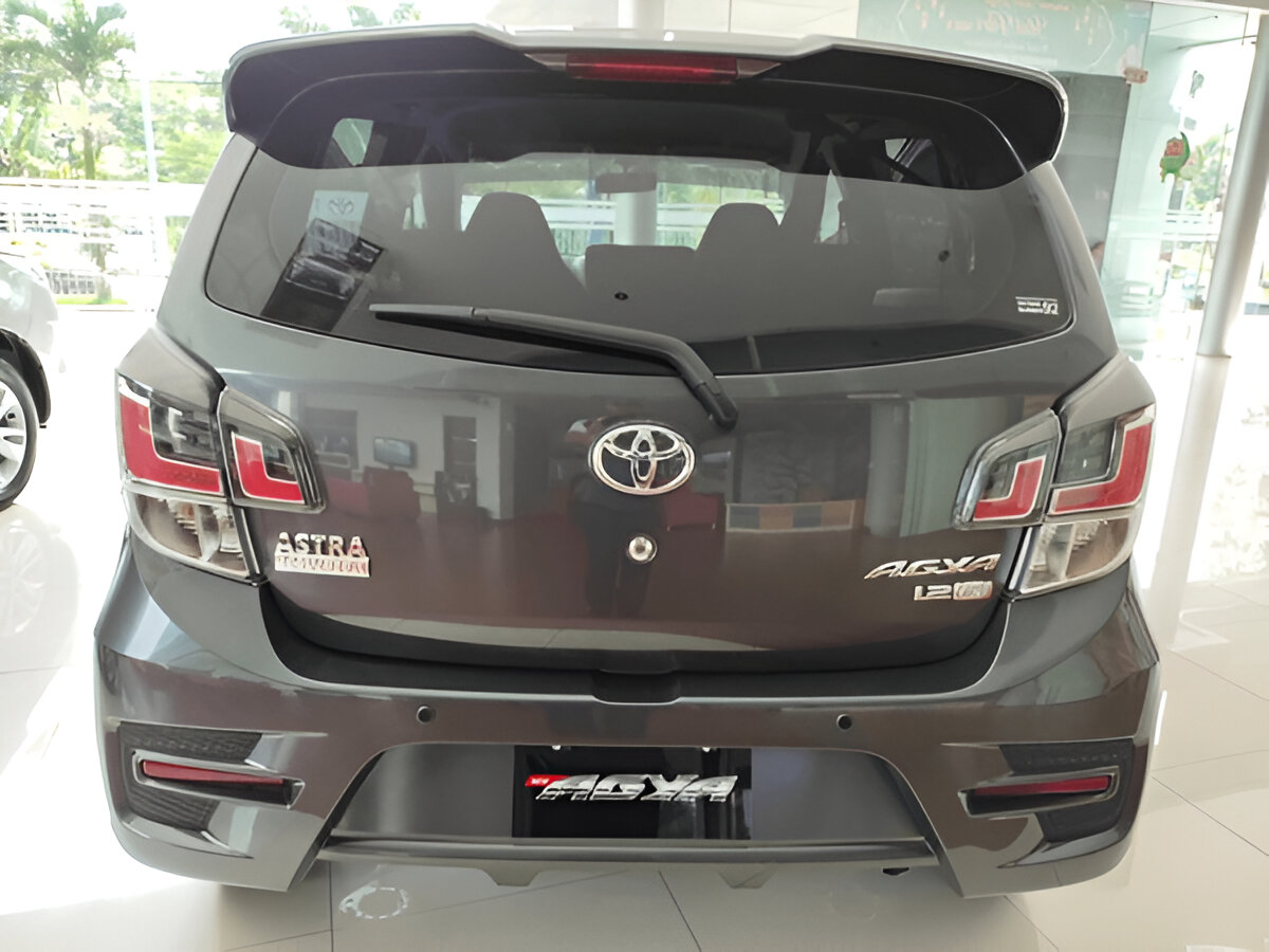 Butuh Mobil Terjangkau Rekomendasi Mobil Murah Toyota Agya 2025 Layak Dilirik