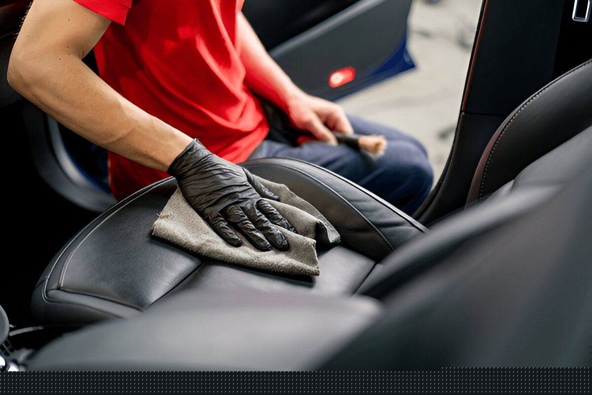 Lebih Nyaman Beraktivitas dengan Tips Menjaga Interior Mobil Tetap Bersih