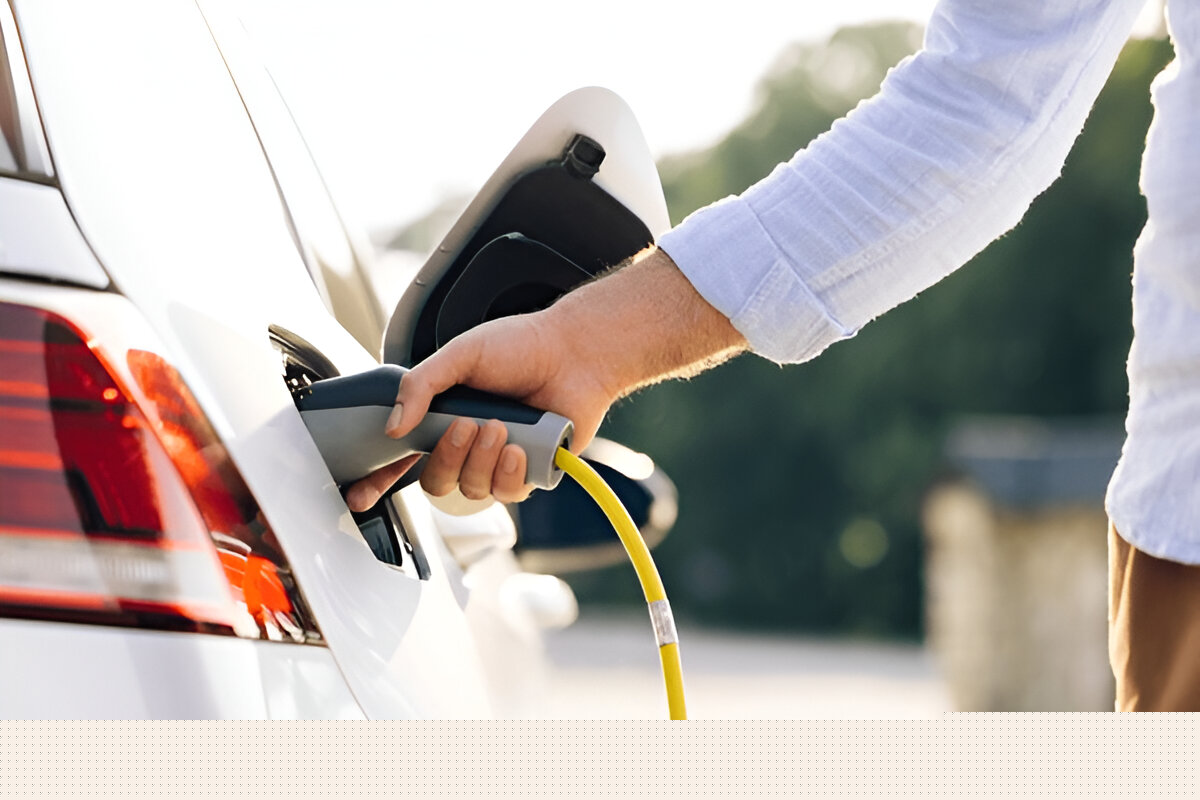 Fakta Konsumsi Bensin Mobil Hybrid yang Wajib Diketahui Sebelum Membeli