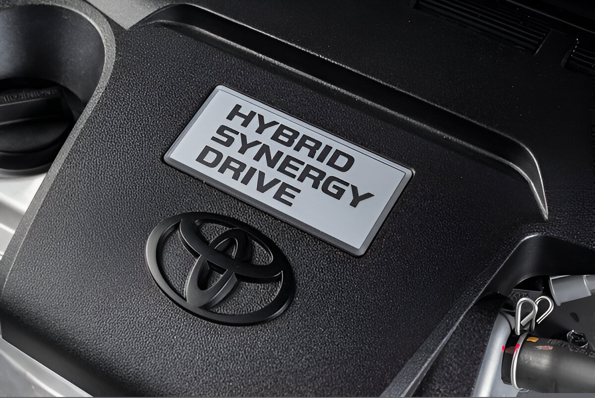 Mengintip Teknologi Mobil Hybrid Terbaru yang Bikin Pengalaman Berkendara Makin Canggih
