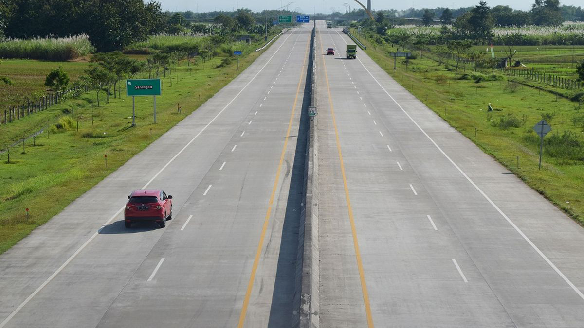 Tips Mengemudi Aman Lewat Jalan Beton, Sama dengan Jalan Aspal Ditambah Menjaga Kewaspadaan