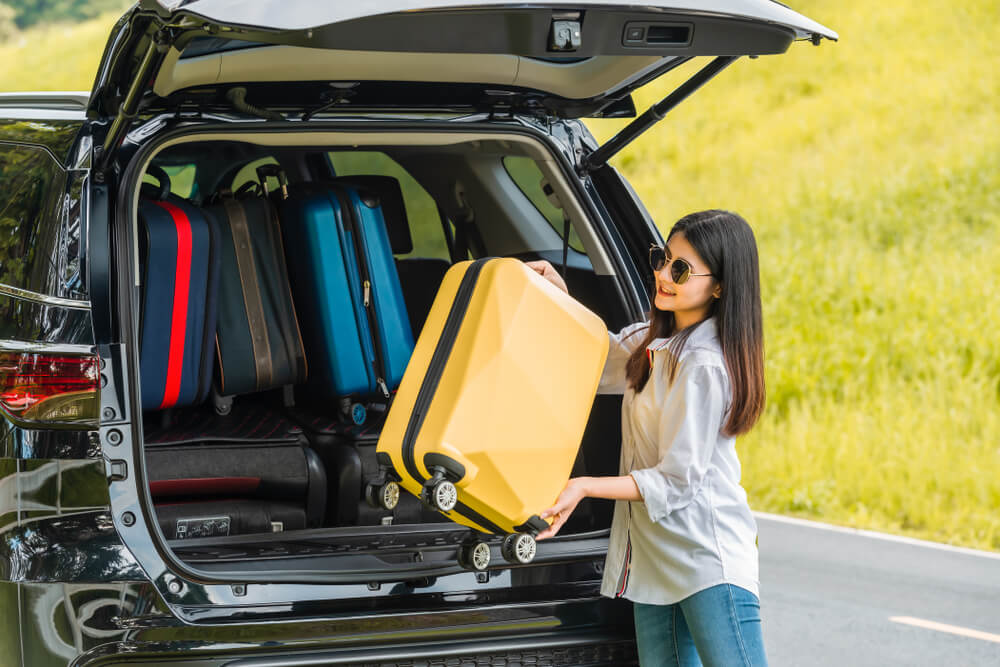 Mobil Pilihan Anak Muda: Sporty, Irit, dan Canggih