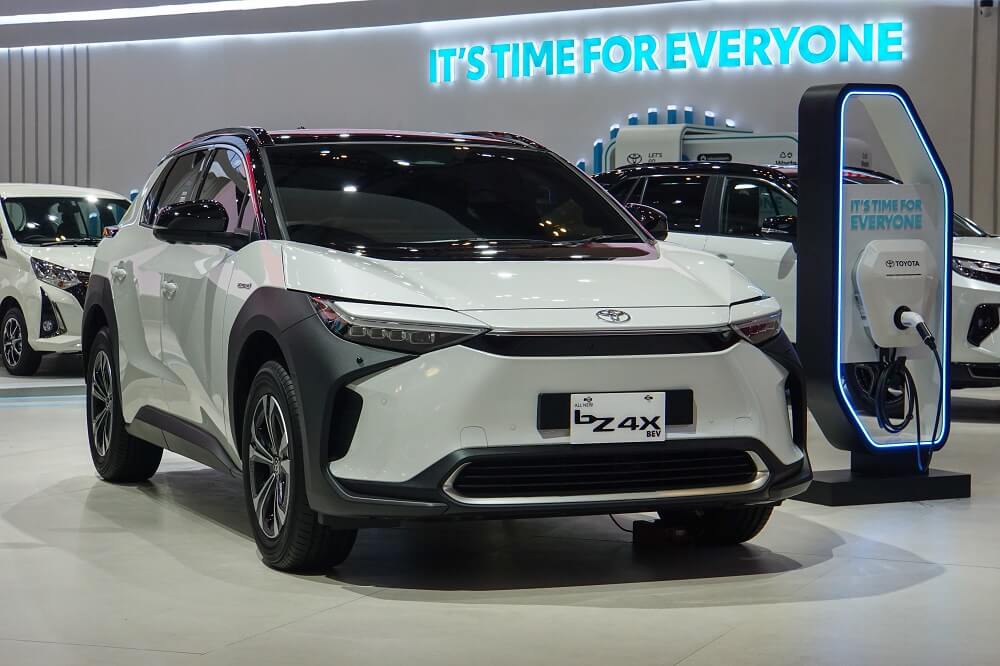 Rekomendasi Mobil Listrik Jarak Tempuh Jauh untuk Pengguna yang Sering Lintasi Antarkota