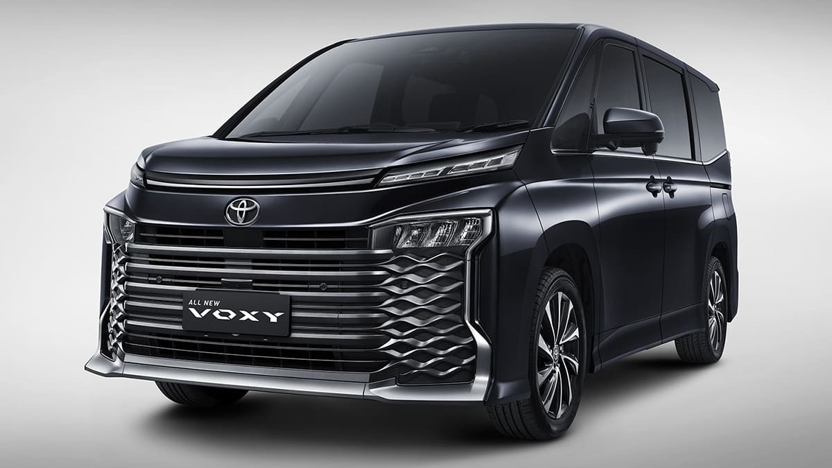 Modellista Special Package Toyota Customization Option Berikan Tampilan Lebih Berkelas dan Elegan pada Toyota Voxy, Makin Premium dan Energetic