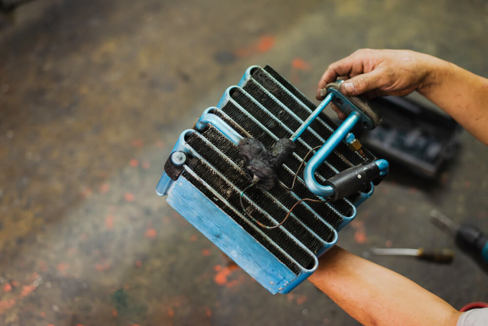 Cari Tahu Bagaimana Evaporator Berperan Penting dalam Sistem AC Mobil