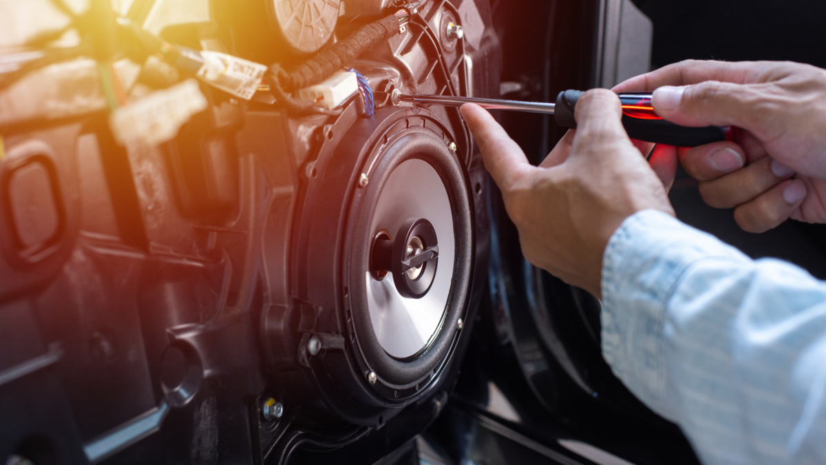 Biar Perjalanan Makin Seru, Cek Dulu Rekomendasi Audio Mobil yang Cocok Buat Harian