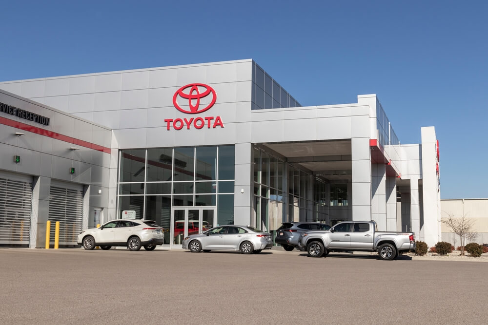 Alasan Banyak Orang Beralih ke Mobil Hybrid Termasuk di Kalangan Pengguna Toyota