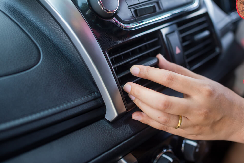 Biar AC Mobil Tetap Dingin, Yuk Pahami Fungsi Evaporator Mobil Sejak Dini