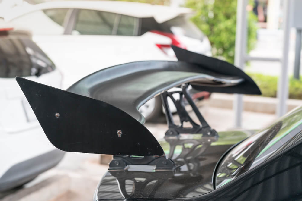 Fungsi Spoiler Mobil Ternyata Penting untuk Stabilitas Saat Ngebut