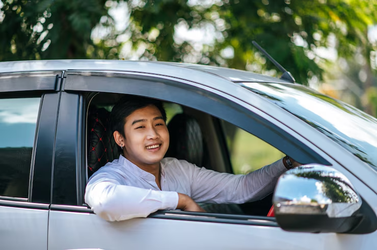 Ulasan Mobil Ramah Emisi dan Fitur Kunci dari Mobil Listrik Toyota Terbaru di Jalanan Kota