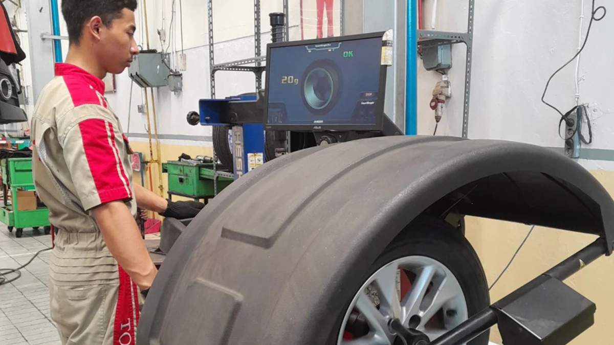 Kelebihan Beli Spare Parts atau Suku Cadang Mobil Hybrid di Bengkel Resmi Toyota, Berikan Rasa Tenang Kepada Pelanggan