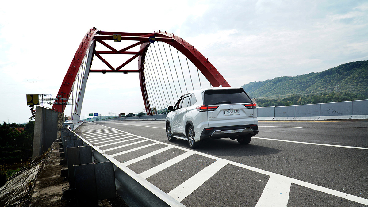 Sebab Mobil Hybrid Toyota Mendominasi Penjualan Kendaraan Elektrifikasi, Kijang Innova Zenix HEV Menjadi yang Paling Laris