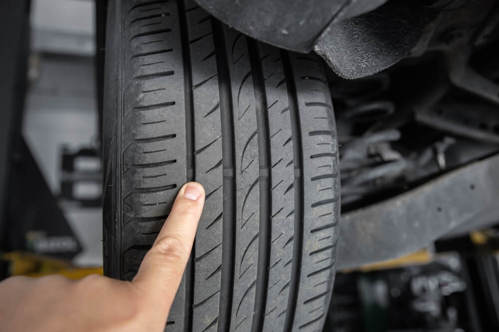 Ban Mobil Bocor Tidak Selalu Perlu Diganti, Ini Solusinya